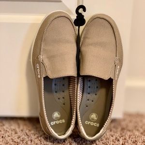 Women’s Crocs Walu Canvas Loafer